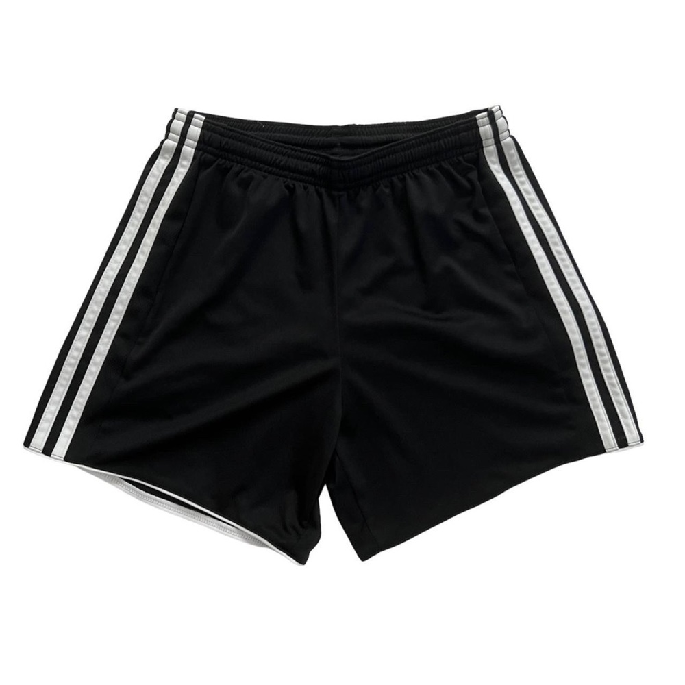 SPORTY ADIDAS SHORTS